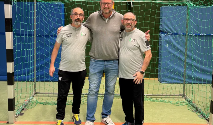 Fernandes-Brüder trainieren die männliche C-Jugend