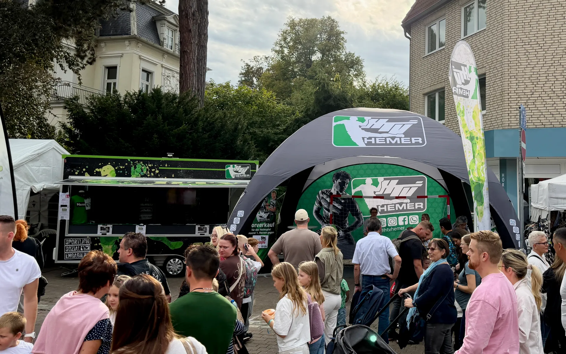 Heute: Tag 2 HTV-Herbsttage-Stand mit Derby-Vorverkauf